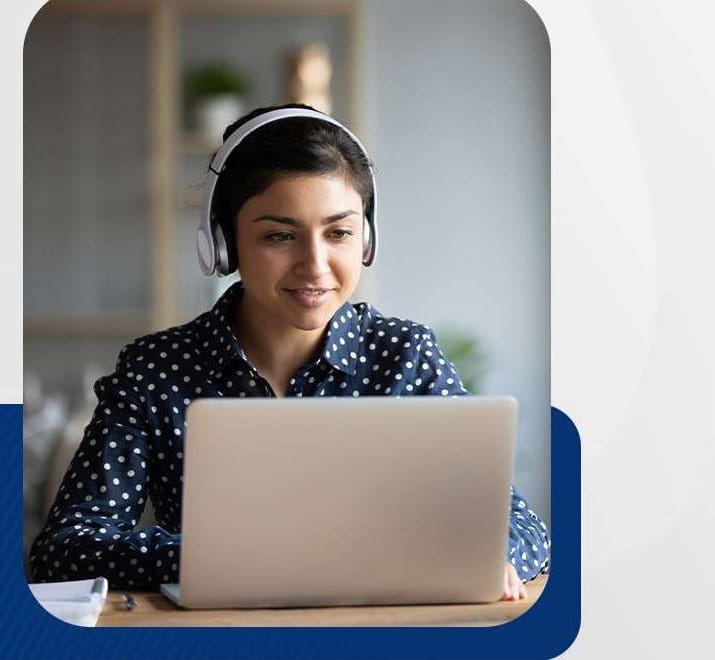 Support executive working on automated ticket operations